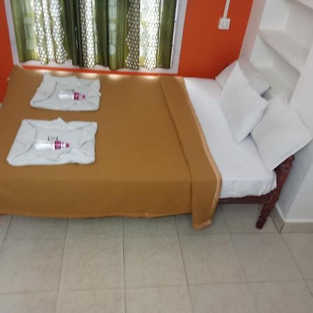 Hotel Orginal Residency Коллам Номер фото
